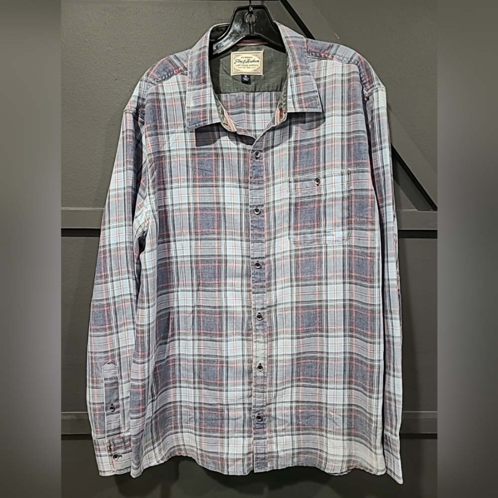 FLAG & ANTHEM Men's Light Blue Plaid Shirt size XL